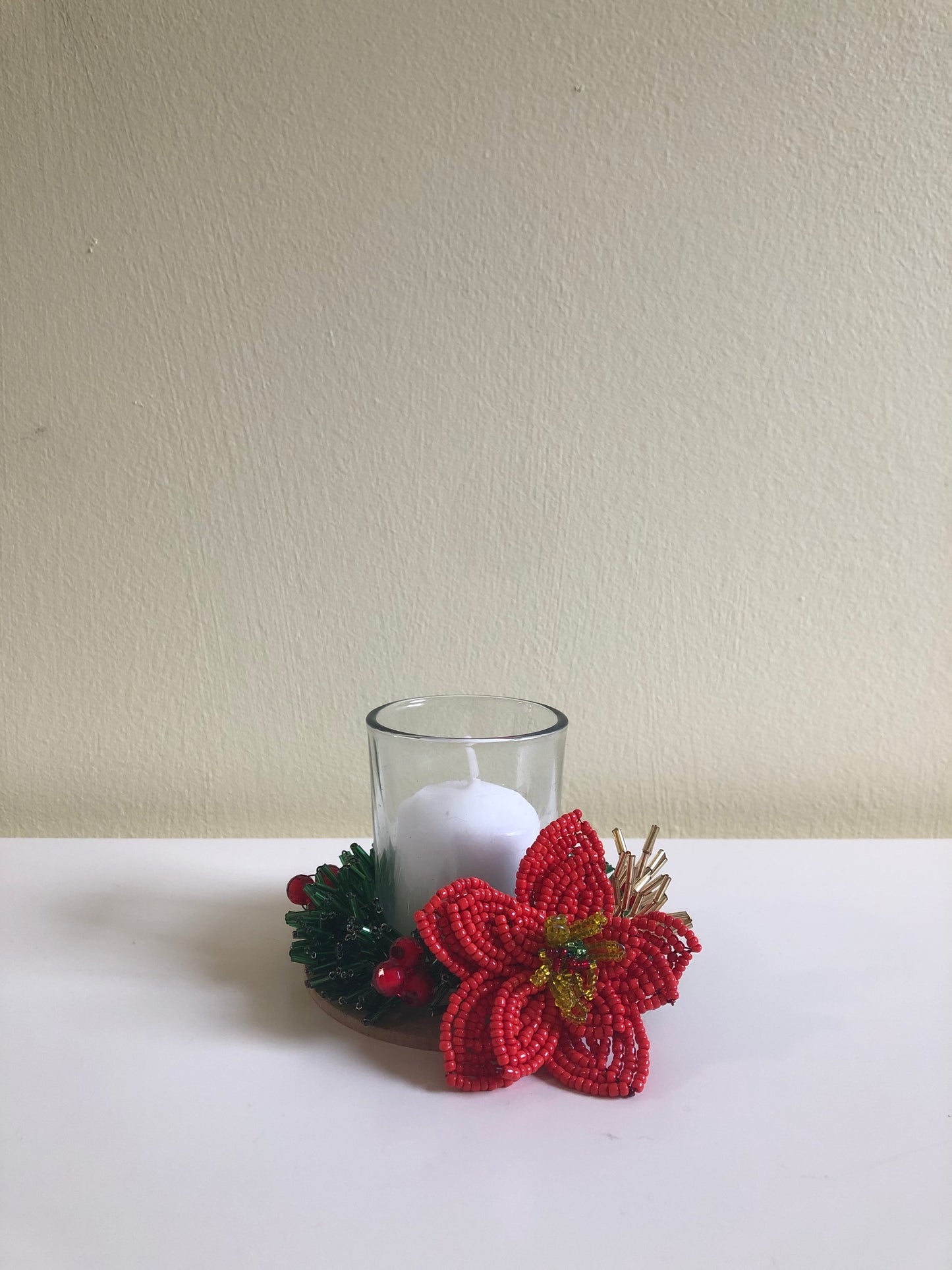 Small Wreath and Poinsettia Candle